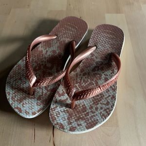 Girls flip flops 11